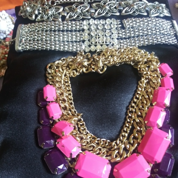 3pc costume jewerly - Picture 3 of 3